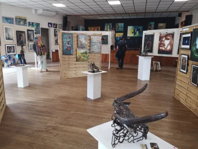 19eme-exposition-d039art-contemporain-8211-09-08-2025-8211-Saint-Paul-la-Roche_2567388