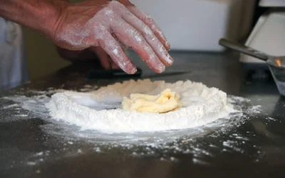 22eme-edition-de-la-fete-du-Gateau-basque-et-16eme-chapitre-de-la-Confrerie-du-Gateau-basque-8211-04-10-2025-8211-Cambo-les-Bains_3168493