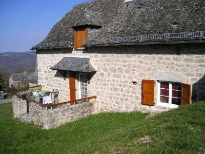 5-personnes-8211-Golinhac_2247142
