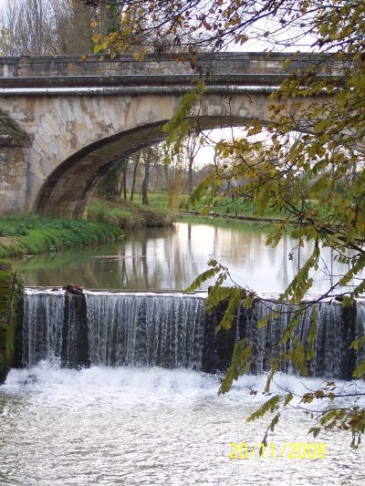 AIRE-COMMUNALE-DU-LAC_38129