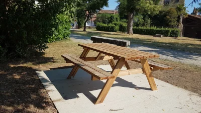 AIRE-DE-PIQUE-NIQUE-PARC-DES-JACOBINS-8211-Rieux-Volvestre_1990636