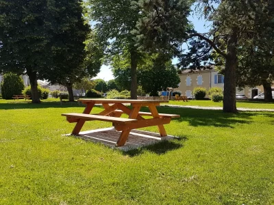 AIRE-DE-PIQUE-NIQUE-PROMENADE-DU-PLAN_705527