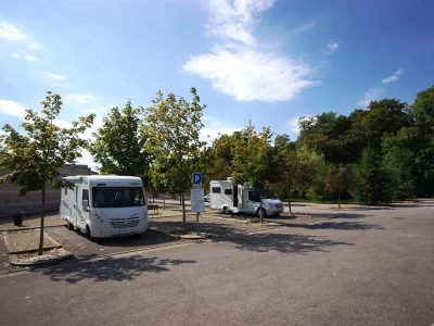 AIRE-DE-SERVICES-ET-DE-STATIONNEMENT_28128