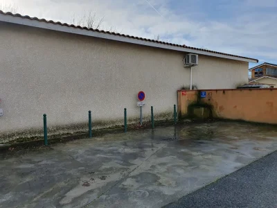 AIRE-DE-VIDANGE-CAMPING-CARS-8211-L039Isle-Jourdain_2606725