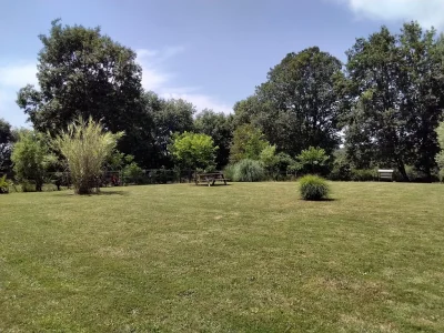 AIRE-STATIONNEMENT-CAMPING-CAR-8211-Castillon-Debats_2606653