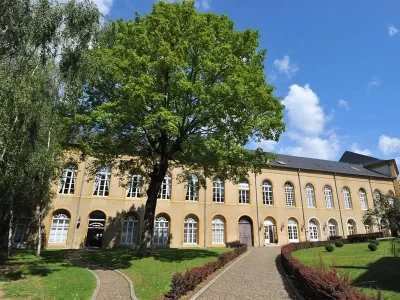 ANCIENNE-ABBAYE-ROYALE-DE-SAINT-ARNOULD-8211-ACTUEL-CERCLE-DES-OFFICIERS_327725