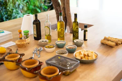 ATELIER-quotSECRETS-DE-LOLIVIERquot-UNE-EXPERIENCE-GOURMANDE-ET-AUTHENTIQUE-8211-23-07-2025-8211-Saint-Clement-de-Riviere_2674102