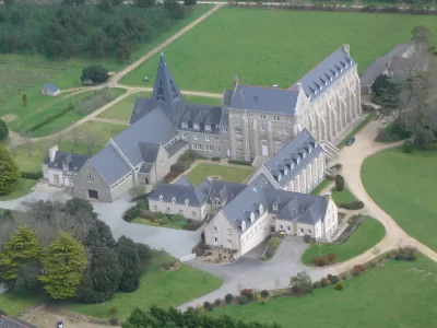 Abbaye-Sainte-Anne-de-Kergonan_563013