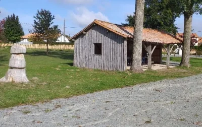 Aire-Camping-car-Park-de-La-Foret-sur-Sevre-8211-La-Foret-sur-Sevre_3068690