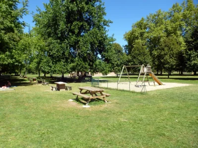Aire-camping-car-park-d039Allassac-8211-Allassac_2806793