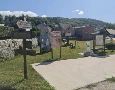 Aire-communale-de-Borreze-8211-Borreze_1822200