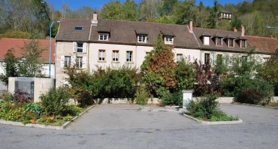 Aire-d039accueil-Camping-Cars-8211-Aubusson_3063819