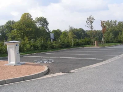 Aire-d039accueil-Camping-Cars-8211-Saint-Laurent_3042939