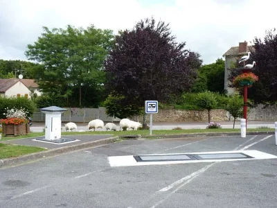 Aire-d039accueil-de-camping-car-8211-Val-d039Issoire_2932617