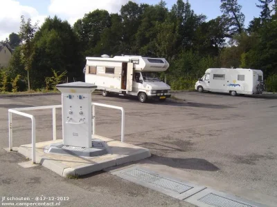 Aire-d039accueil-de-camping-cars-de-La-Courtine-8211-La-Courtine_2918982