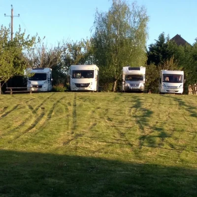 Aire-de-Camping-Car-8211-La-Ferme-de-Brossard-8211-Lanteuil_2842789