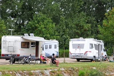 Aire-de-Camping-Car-France-Passion-chez-Escar039Bio-du-Berry-8211-Saint-Denis-de-Palin_2073263
