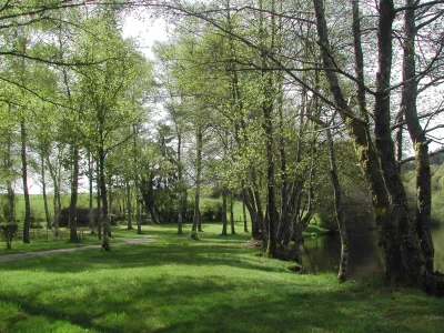 Aire-de-Camping-Car-La-Seve-8211-Nedde_3280147