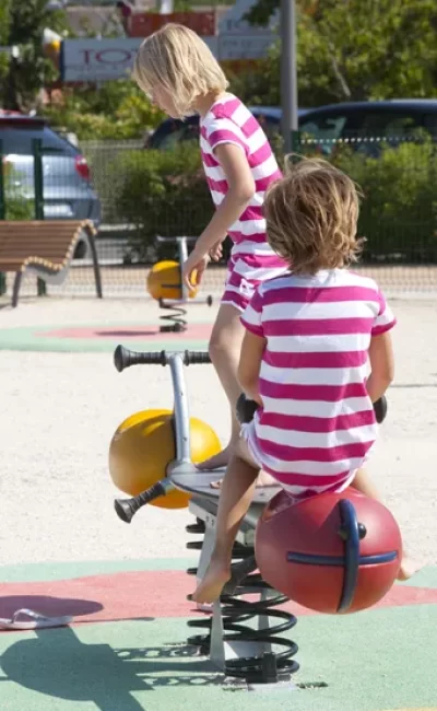 Aire-de-Jeux-8211-Place-de-la-Gaite_1050779