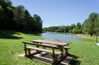 Aire-de-Pique-Nique-d039Ecoute-s039il-Pleut_31833