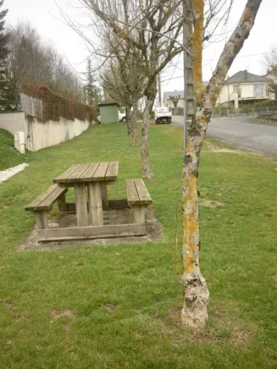 Aire-de-Pique-nique-8211-Avenue-Jean-Moulin-a-Severac-le-Chateau-8211-Severac-d039Aveyron_2257849