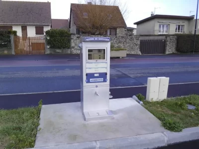 Aire-de-camping-car-communale-de-Luc-sur-Mer_1020737