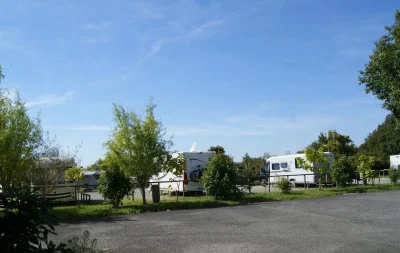 Aire-de-camping-car-de-Salies-de-Bearn-8211-Salies-de-Bearn_2921464