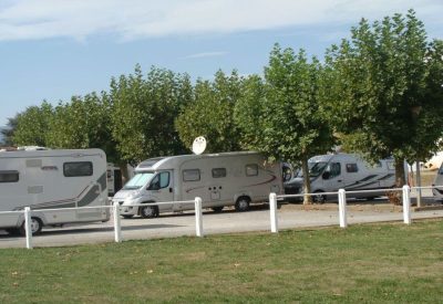 Aire-de-camping-car-du-Jai-Alai_32137
