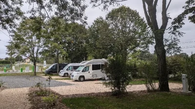 Aire-de-camping-car-la-Coustoune-8211-Camping-car-Park-8211-Villeneuve_2227359
