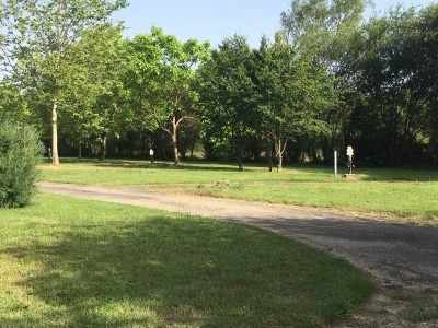 Aire-de-camping-car-quotDomaine-des-Sablieresquot-Moncoutant-sur-Sevre_33614