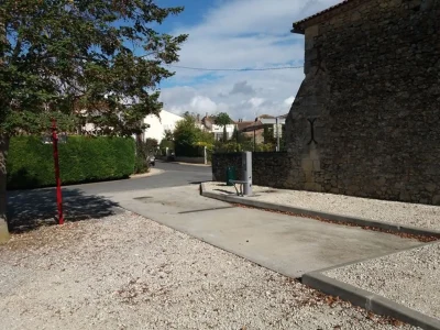 Aire-de-camping-cars-de-Blasimon-8211-Blasimon_2859494