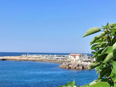 Aire-de-camping-cars-de-Carro-8211-Martigues_2474061