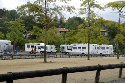 Aire-de-camping-cars-de-Saint-Pee-sur-Nivelle-8211-Saint-Pee-sur-Nivelle_2898185