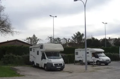 Aire-de-camping-cars-de-Villereal-8211-Villereal_2897168
