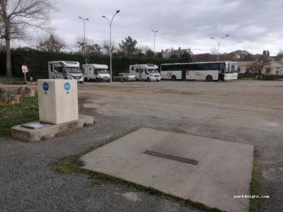 Aire-de-camping-cars-de-Villereal_33693