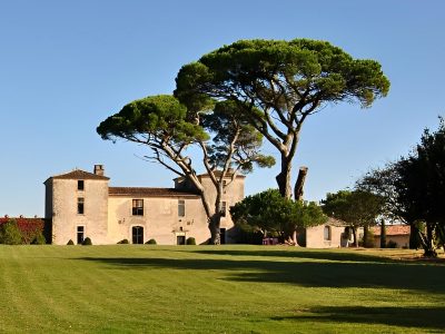 Aire-de-camping-cars-du-Chateau-Peneau_32465