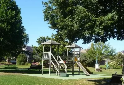 Aire-de-jeux-Parc-de-la-Belle-Issue_703916