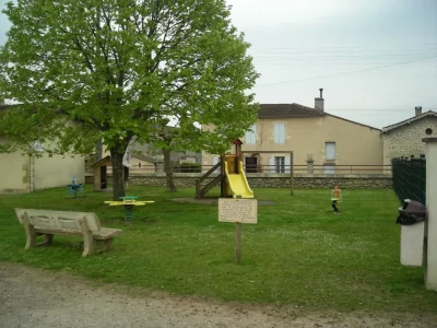 Aire-de-jeux-de-Saint-Maixant_1047223
