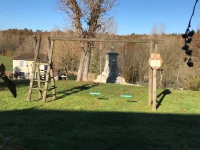 Aire-de-jeux-de-Valeuil_1131389