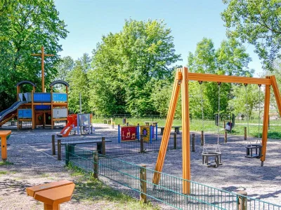 Aire-de-jeux-de-l039esplanade-du-casino-8211-Sarreguemines_3356966
