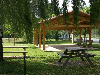 Aire-de-jeux-et-de-pique-nique-de-Puy-l039Eveque_31576