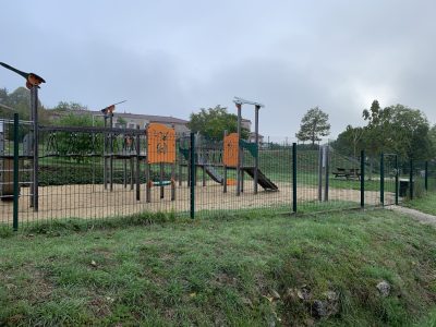 Aire-de-jeux-et-de-pique-nique-de-Saint-Pierre-Lafeuille_31815