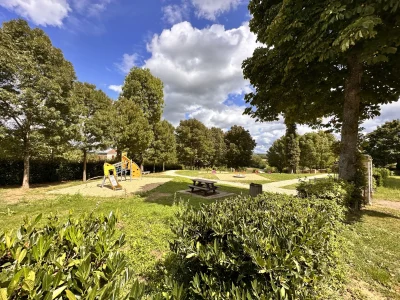 Aire-de-jeux-et-de-pique-nique-de-la-maison-Marret-8211-Beaulieu-sur-Loire_1715052