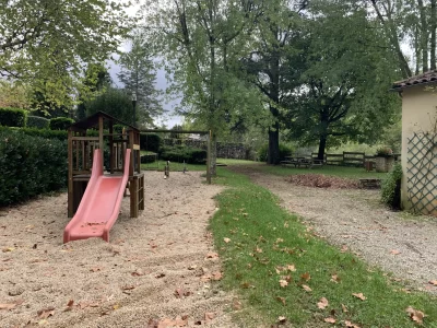 Aire-de-jeux-et-de-pique-nique-des-Junies_615804