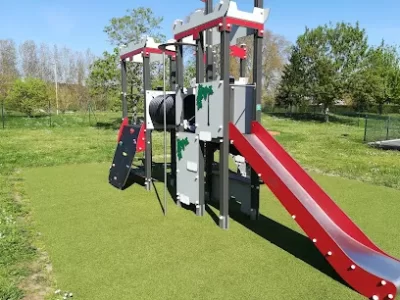 Aire-de-jeux-quotLe-Chateauquot_1104971