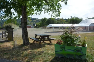 Aire-de-pique-nique-a-Saint-Christophe-Vallon-quilles-8211-Saint-Christophe-Vallon_2259936
