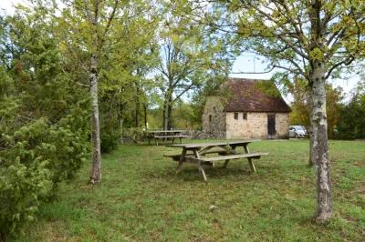 Aire-de-pique-nique-du-Marais-de-Bonnefont-8211-Mayrinhac-Lentour_3078104