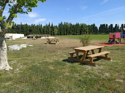 Aire-de-pique-nique-du-stade_715519