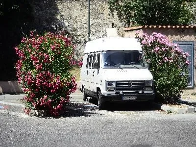 Aire-de-service-pour-camping-car-8211-Gemenos_2468274