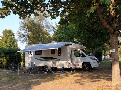Aire-de-service-pour-camping-car-au-Camping-les-Cigognes_39840